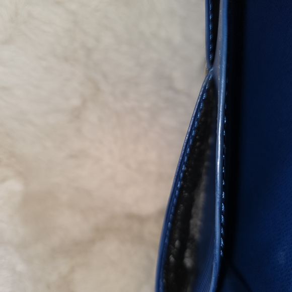 LOUIS VUITTON Epi Porte Monnaie Credit Wallet - Picture 8 of 11